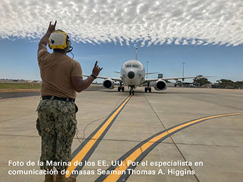 Foto de la Marina de los EE. UU. Por el especialista en comunicación de masas Seaman Thomas A. Higgins