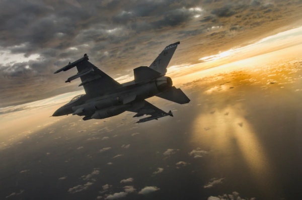 Foto de la Fuerza Aérea de los EE. UU. por el Sargento Técnico John Raven