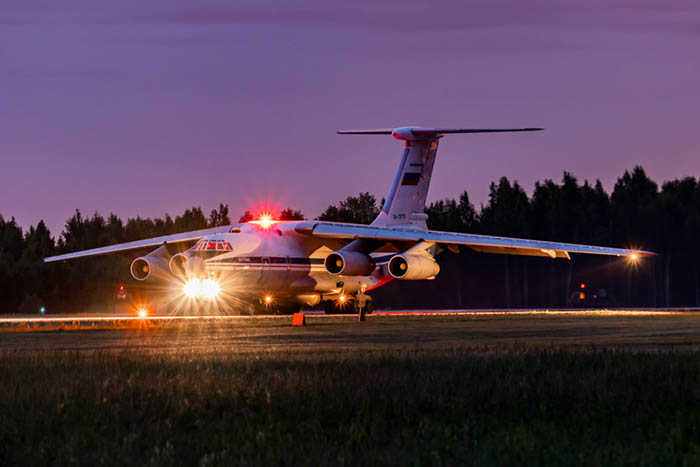 Vuelos nocturnos de entrenamiento en transporte militar Il-76 © Ministerio de Defensa de Rusia