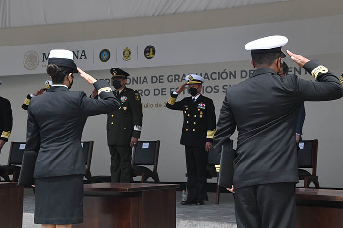 Graduación el Centro de Estudios Superiores Navales © Foto MARINA de México