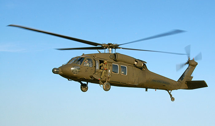 La Fuerza Aérea de Brasil ha firmado un contrato con Sikorsky para apoyo logístico para sus UH-60L Black Hawks. Este contrato mejorará la disponibilidad de la flota de 16 aeronaves. Lockheed Martin