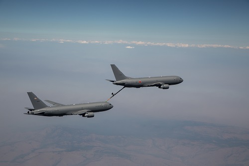 El petrolero con destino a Japón repostó recientemente otro KC-46A en los cielos del estado de Washington. (Foto de Kevin Flynn)