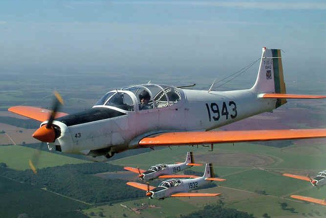 T-25 de la Academia de la Fuerza Aérea de Brasil ©AFA