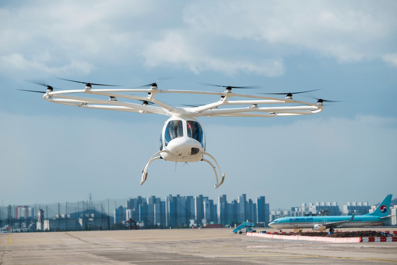 El Volocopter 2X vuela en el aeropuerto de Gimpo durante el evento MOLIT K-UAM, República de Corea ©MOLIT