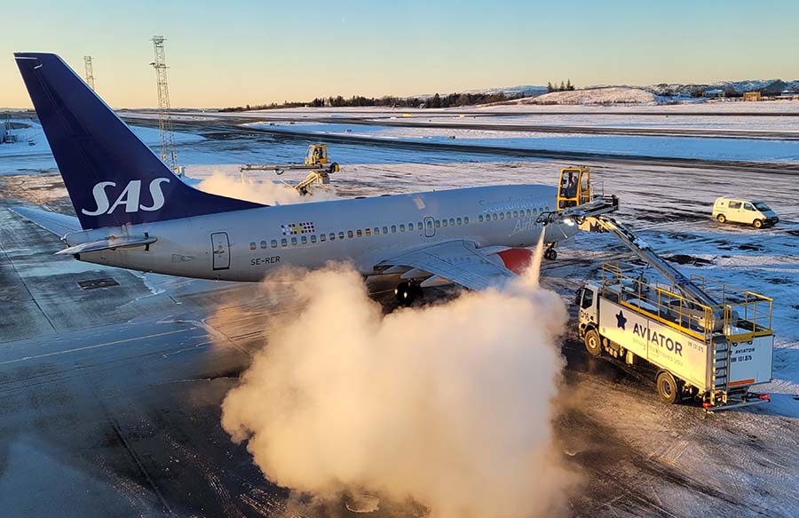 Las temperaturas extremas y la lluvia helada repercuten en el cambio climático ©Aviator Airport Alliance
