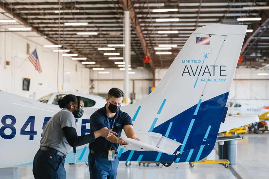 United Aviate Academy abre oficialmente la Academia de Vuelo y da la bienvenida a la histórica clase inaugural de pilotos ©United