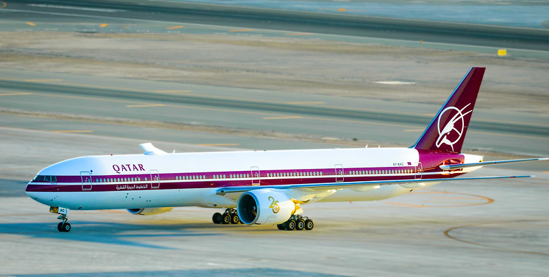 Aeronave con librea retro para celebrar sus 25 años de actividad. ©Qatar Airways