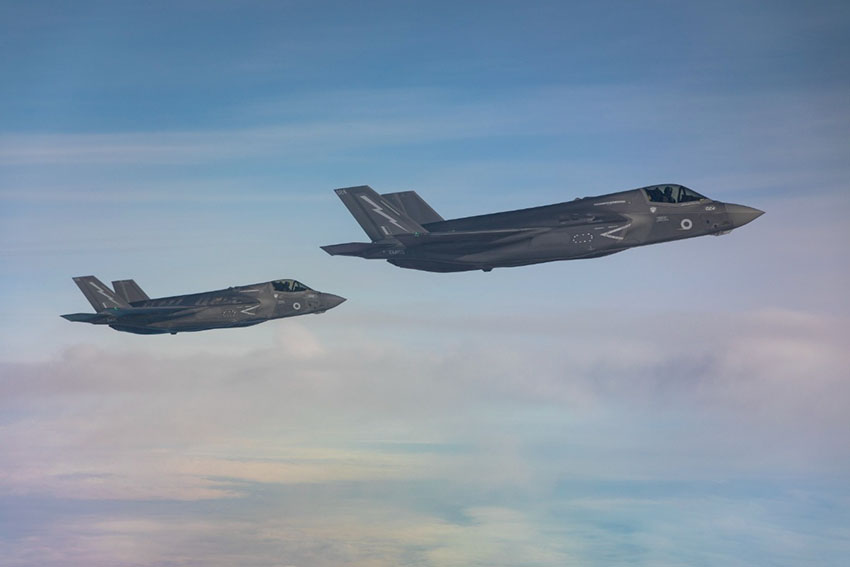 Los F-35 de la Royal Air Force patrullan los cielos de Europa del Este como parte de la misión en curso de la OTAN. Foto por cortesía de la Royal Air Force.