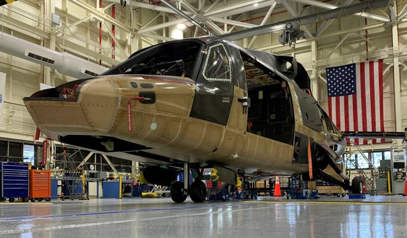 El prototipo competitivo FARA de Sikorsky, RAIDER X®, se ve en el Centro de Vuelo de Desarrollo de Sikorsky en West Palm Beach, Florida, en marzo de 2022 © Lockheed Martin