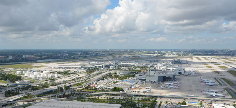 Vista Aérea del Aeropuerto Internacional de Miami (MIA) ©MIA