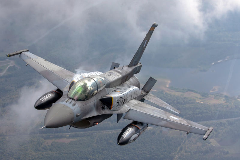 F-16 de la Fuerza Aérea Helénica durante un entrenamiento de combate aéreo y ejercicios de ataque aéreo. Foto: Fuerza Aérea Helénica
