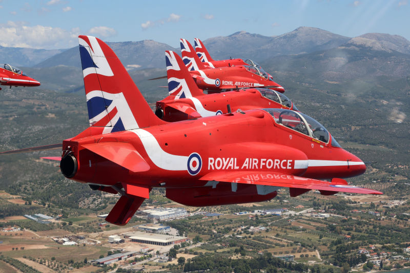 El equipo acrobático de la Real Fuerza Aérea actuará por primera vez en el Salón Aeronáutico Internacional de Bahrein en el marco de una visita al Golfo para promover los intereses del Reino Unido. ©RAF