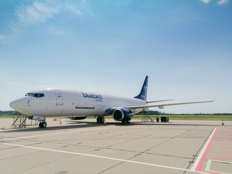 AviaAM Leasing entrega el tercer 737-800 Boeing Converted Freighter al arrendatario ©AviaAM