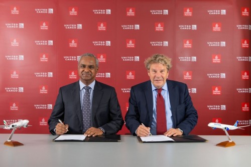 Emirates SkyCargo y United Cargo firmaron un Memorando de Entendimiento (MoU) que sigue a un nuevo acuerdo comercial histórico más amplio entre dos de las mayores aerolíneas mundiales ©Emirates