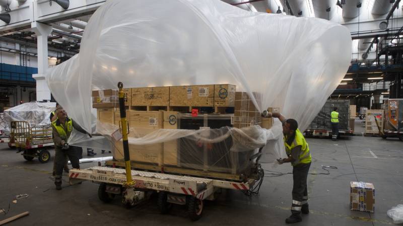 La aerolínea de transporte de mercancías apuesta por una estrategia integral de manipulación del plástico como material valioso para reducir su consumo ©Lufthansa Cargo