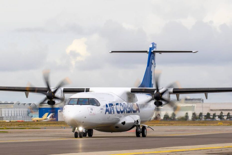 ATR entrega el primer ATR 72-600 a Air Corsica con el nuevo motor PW127XT ©ATR