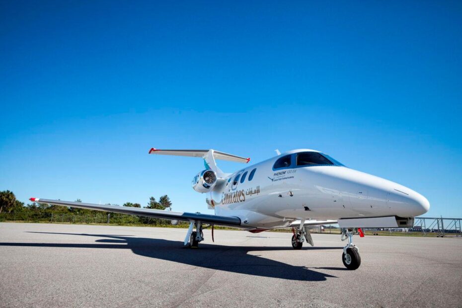 Avión Embraer Phenom ©Emirates