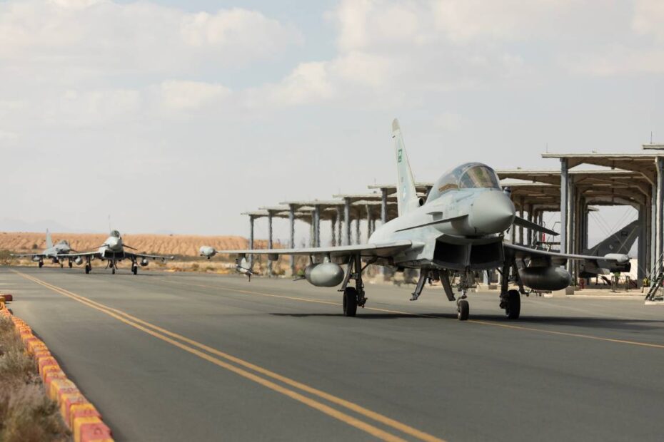 Typhoons de la RAF con la Real Fuerza Aérea Saudí ©RAF