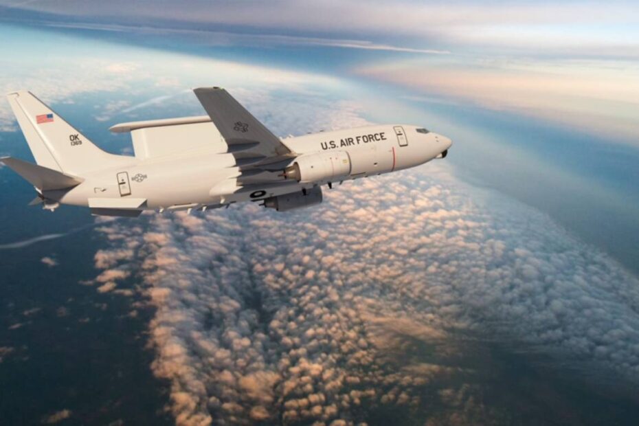 Un E-7 de la Fuerza Aérea de EE. UU. equipado con el sensor Northrop Grumman MESA. (Crédito de la foto: Boeing)