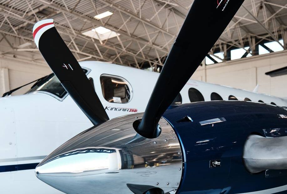 La nueva hélice C780 para la serie B300 de Beechcraft King Air ofrece a los clientes de King Air un mayor rendimiento, una cabina más silenciosa y una mayor eficiencia. (Foto: Business Wire)