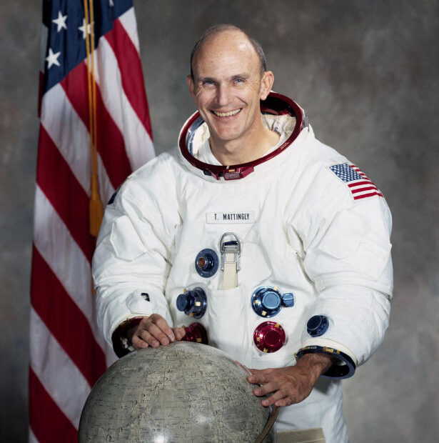 Astronauta Thomas K. Mattingly II ©NASA