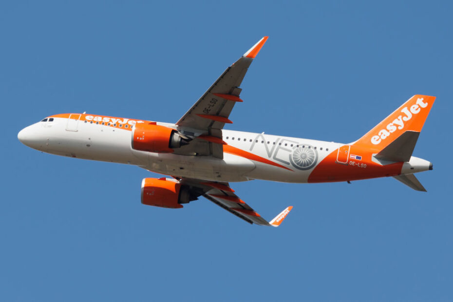 ©easyJet