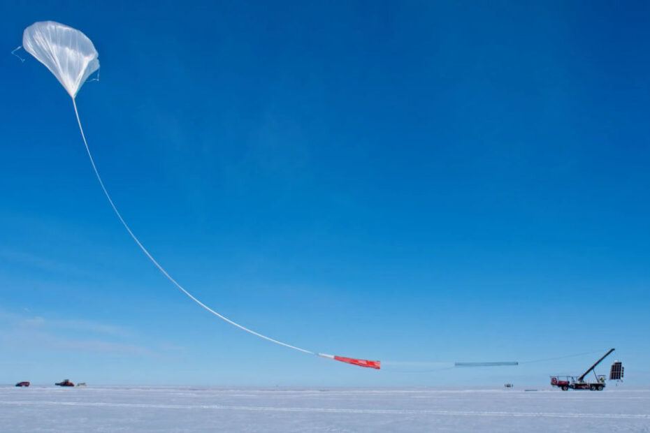 La misión GUSTO se lanzó con éxito en un globo científico desde la Antártida el 31 de diciembre a las 19:30 hora local (31 de diciembre, 1:30 hora de la costa este). GUSTO vuela en un globo científico de 39 millones de pies cúbicos y presión cero. El globo se utiliza para realizar misiones durante largos periodos de tiempo durante el Verano Austral sobre la Antártida. El sábado 24 de febrero de 2024, GUSTO batió el récord de vuelo más largo de cualquier misión de globo científico de larga duración y carga pesada de la NASA. NASA/Scott Battaion