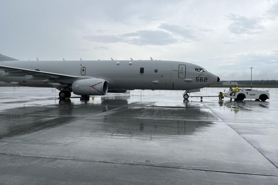 El 27 de marzo, la Marina estadounidense entregó a Boeing el primer avión P-8A Poseidon modificado con las capacidades del Bloque 2 del Incremento 3. Se espera que las modificaciones finalicen a finales de 2025. ©Armada de EE.UU.