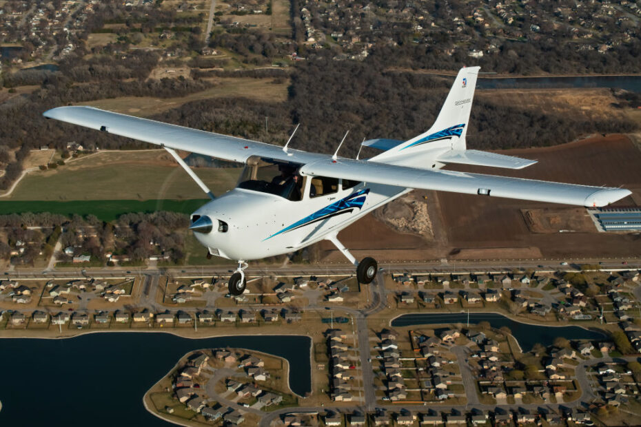 Cessna Skyhawk ©Textron Aviation