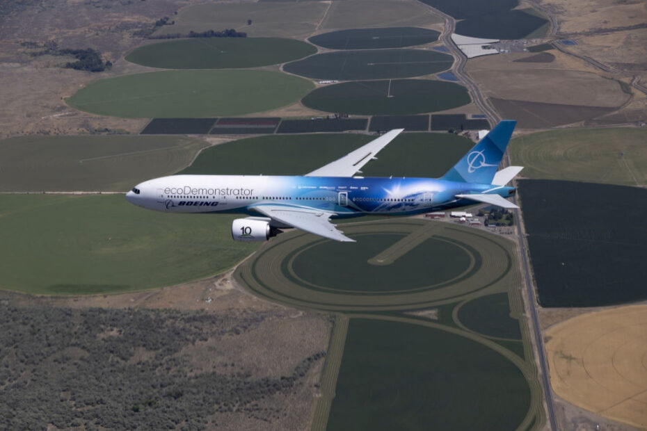 El Boeing ecoDemonstrator probará 36 tecnologías en el tercer año de pruebas en un 777-200ER (Extended Range). (Foto de Boeing)