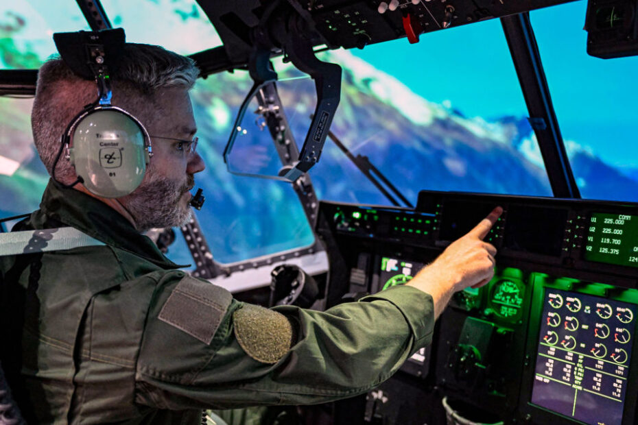 El simulador de vuelo completo reconfigurable C-130J de Lockheed Martin fue declarado listo para el entrenamiento por la Direction générale de l'armement (DGA) en abril de 2024. Fotografía de Lockheed Martin.