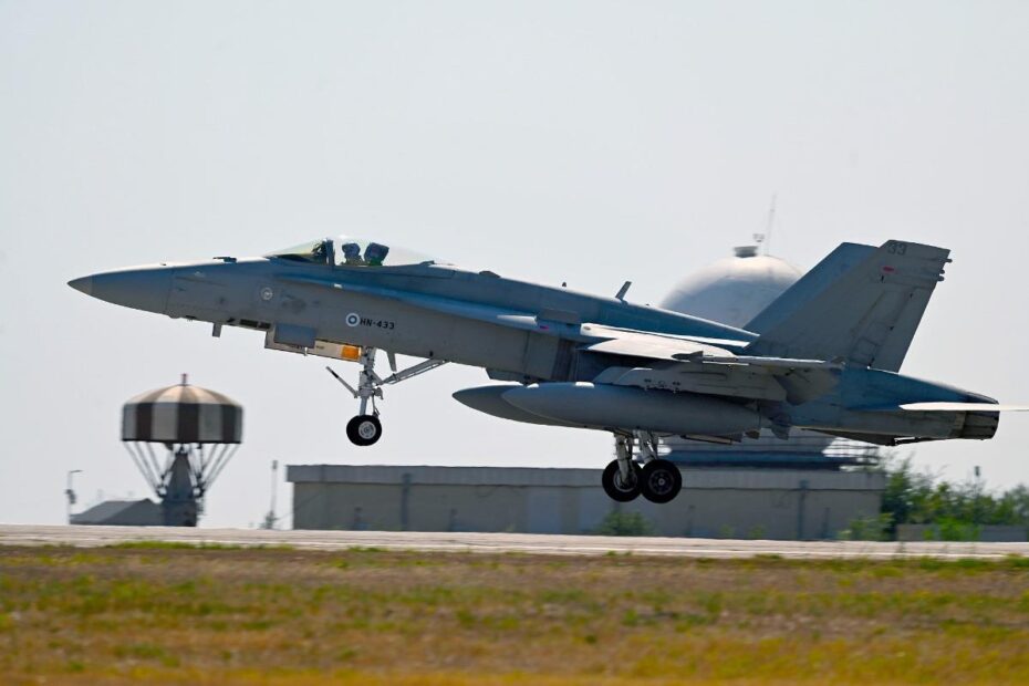 F/A-18 Hornet despegando y regresando a Finlandia el 29 de julio de 2024. Foto cortesía de la Fuerza Aérea finlandesa