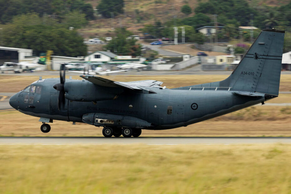 Un avión C-27J Spartan de la Real Fuerza Aérea Australiana, perteneciente al Escuadrón nº 35, despega del Aeropuerto Internacional de Port Moresby, Papúa Nueva Guinea, durante la Operación Island Chief 2024. ©Defensa de Australia