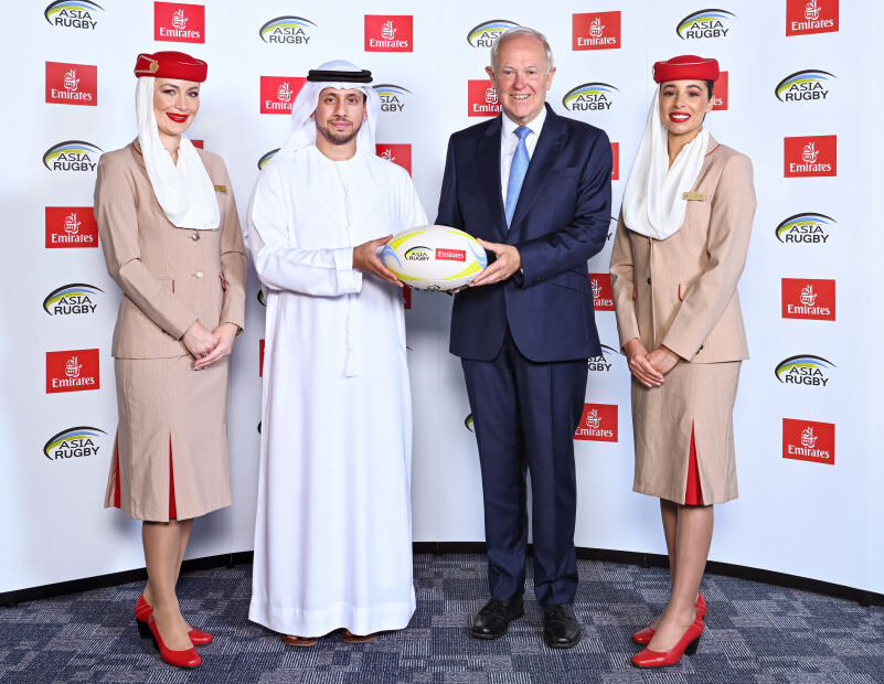 Asia Rugby Qais AlDhalai y Sir Tim Clark ©Emirates