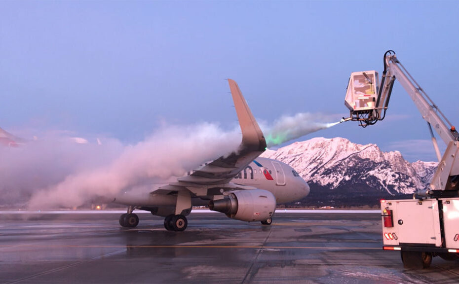 Jackson Hole Airport (JAC) ©American Airlines