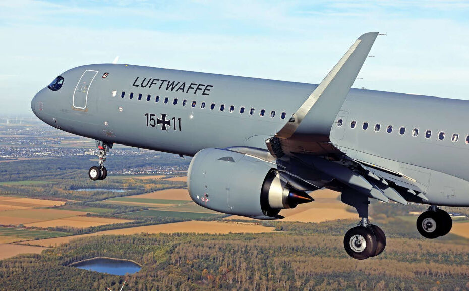 La Fuerza Aérea alemana trajo alemanes a casa desde Beirut el 30 de septiembre en este Airbus A321 perteneciente al Ala Aérea del Ministerio Federal de Defensa con la matrícula 15+11. ©Bundeswehr/Stefan Petersen