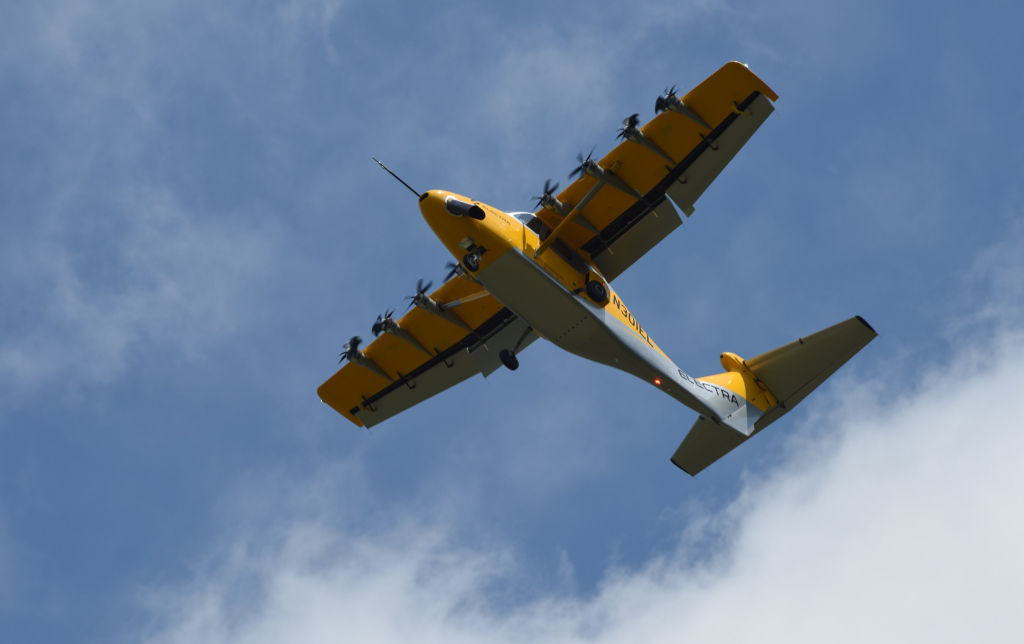 El prototipo de avión híbrido-eléctrico EL2 de Electra voló en el Thunderstorm 24-4 del DoD. Crédito: Electra