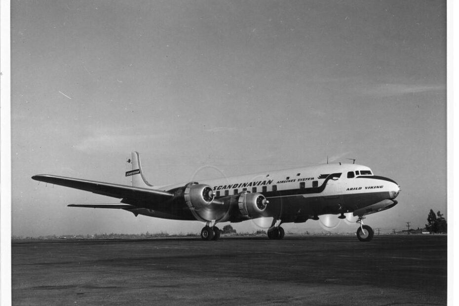 Douglas DC-6B ©SAS