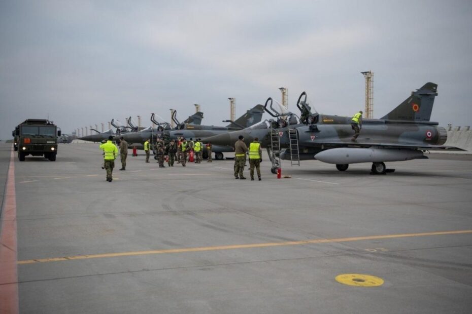 Cazas Dassault Mirage de las Fuerzas Aéreas francesas en un entrenamiento conjunto con las Fuerzas Aéreas checas. Foto cortesía de la Fuerza Aérea Checa