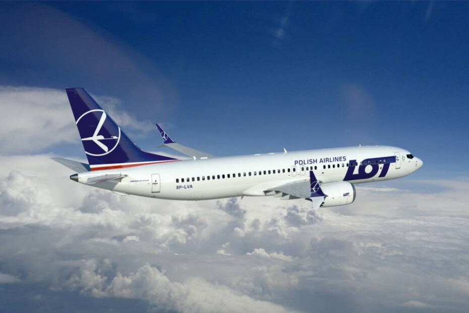 Copyright LOT-Polish-Airlines