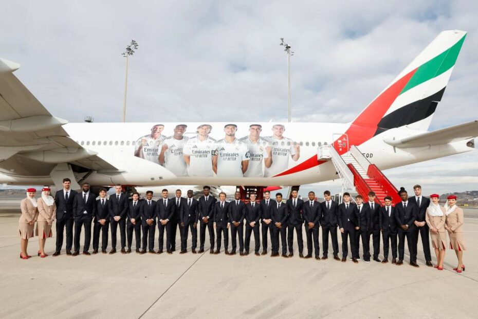 Emirates ha sido un orgulloso socio del Real Madrid desde 2011, y se convirtió en el patrocinador de la camiseta del club en 2013. La aerolínea seguirá siendo el patrocinador principal oficial del club español hasta 2026, convirtiéndose en el patrocinador de camisetas más largo de la historia de La Liga. ©Emirates