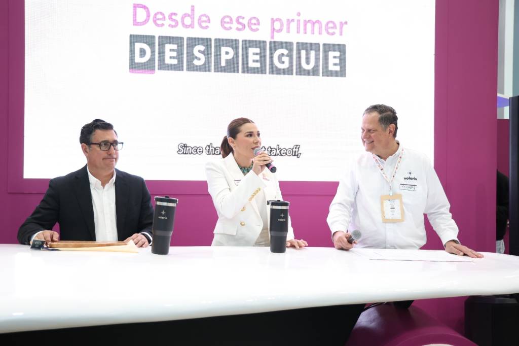 ©Volaris