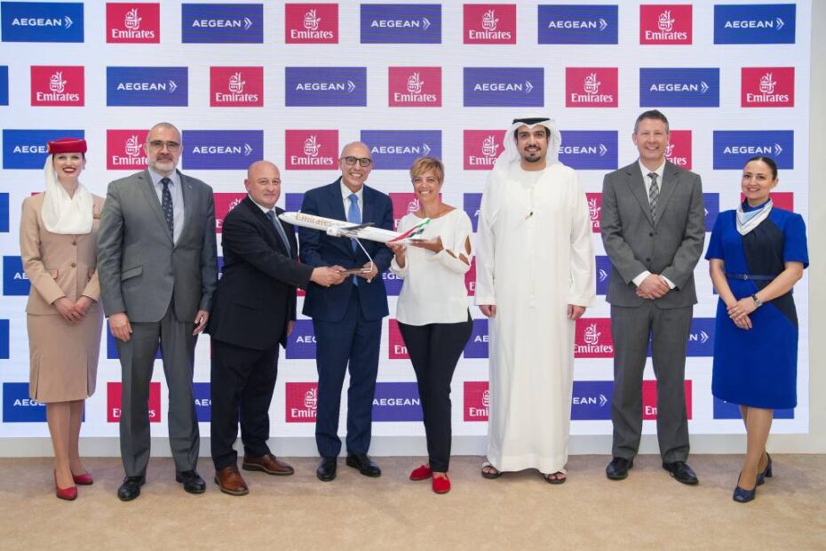 (De izquierda a derecha): Pierre-Emmanuel Duband, Director de Ventas de AEGEAN; Elias Mandroukas, Director Comercial Adjunto, Digital y Marketing de AEGEAN; Dr. Nejib Ben Khedher, Vicepresidente Senior de División de Emirates Skywards; Alexandra Christopoulou, Directora de Valor al Cliente y Fidelización de AEGEAN; Ibrahim Ghanim, Director de Grecia y Albania de Emirates; y Andrew Sayers, Vicepresidente de Skywards, Compromiso Comercial de Emirates. ©Emirates