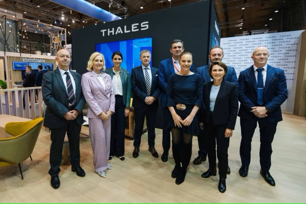 Representantes de SMATSA y Thales en Airspace World, Lisboa, © Marker Production
