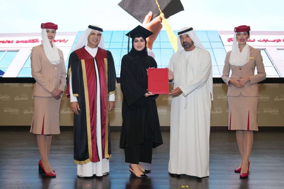 La Universidad de Aviación de los Emirates celebró su 35ª ceremonia de graduación en presencia de Su Alteza el Jeque Ahmed bin Saeed Al Maktoum, Presidente y Consejero Delegado de Emirates Airline and Group. ©Emirates