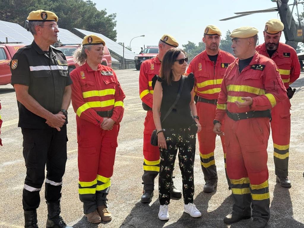 Robles visita a la UME. ©MDE