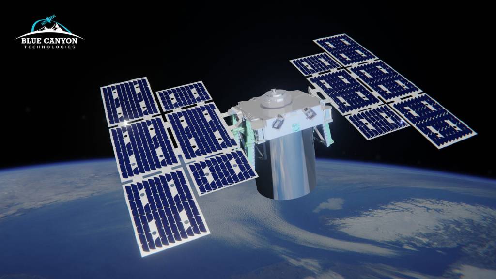 La nave espacial Saturn-400 de Blue Canyon Technologies ofrece una mayor capacidad de carga útil, lo que permite utilizar más instrumentos y sensores de mayor tamaño para misiones complejas -hasta 600 kg- en función del vehículo de lanzamiento. Imagen: RTX