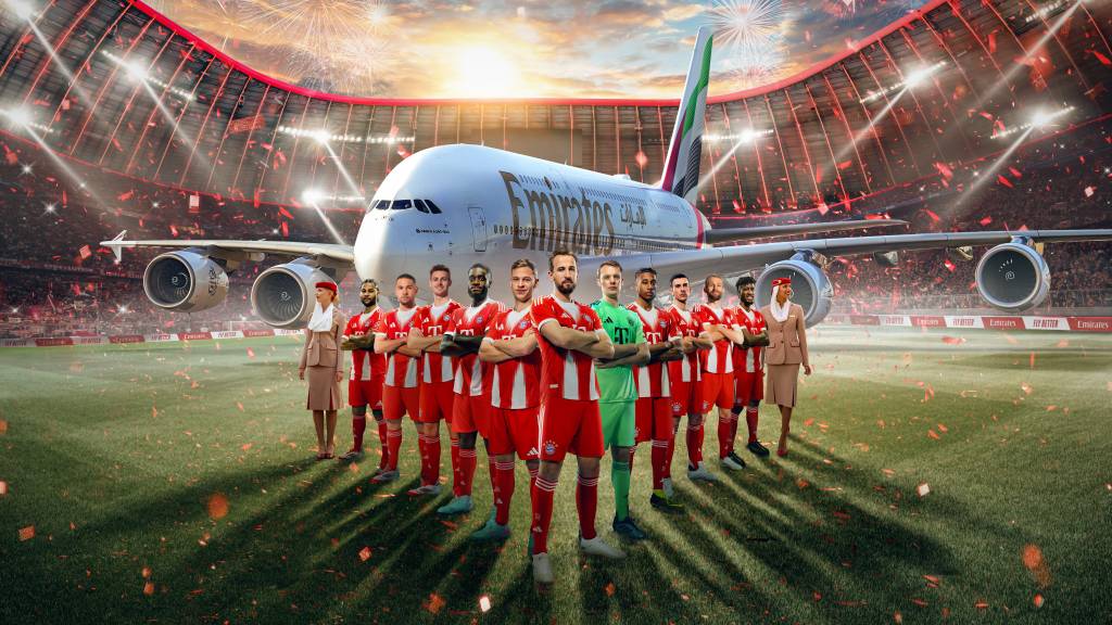 Emirates como Socio Platino del primer equipo del FC Bayern de Múnich desde la temporada 2025-26 hasta la 2031-32 ©Emirates