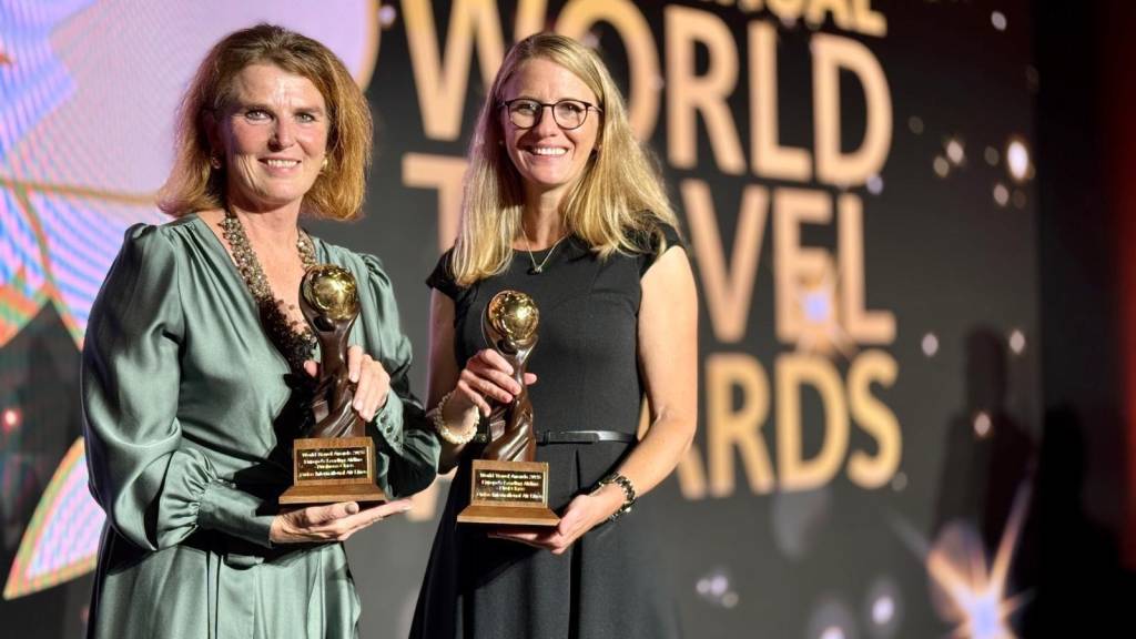 Heike Birlenbach (directora comercial) y Annabelle Reichen (directora de gestión de hostelería y catering) ©SWISS