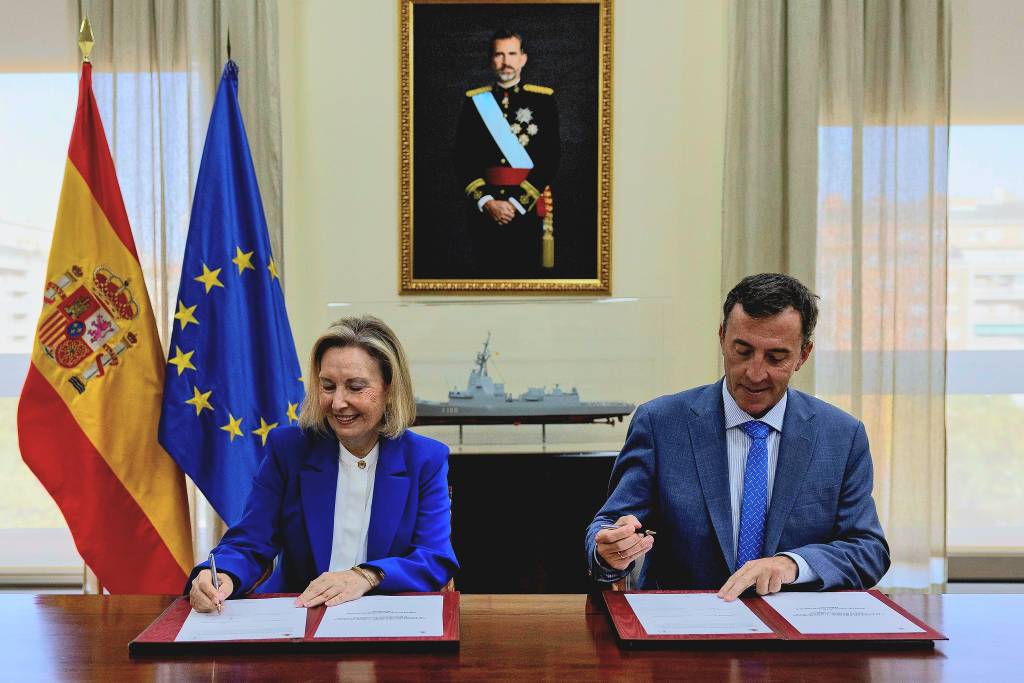 Defensa y Navantia impulsan la nueva generación de Buques de Acción Marítima. Foto: Rubén Somonte/MDE